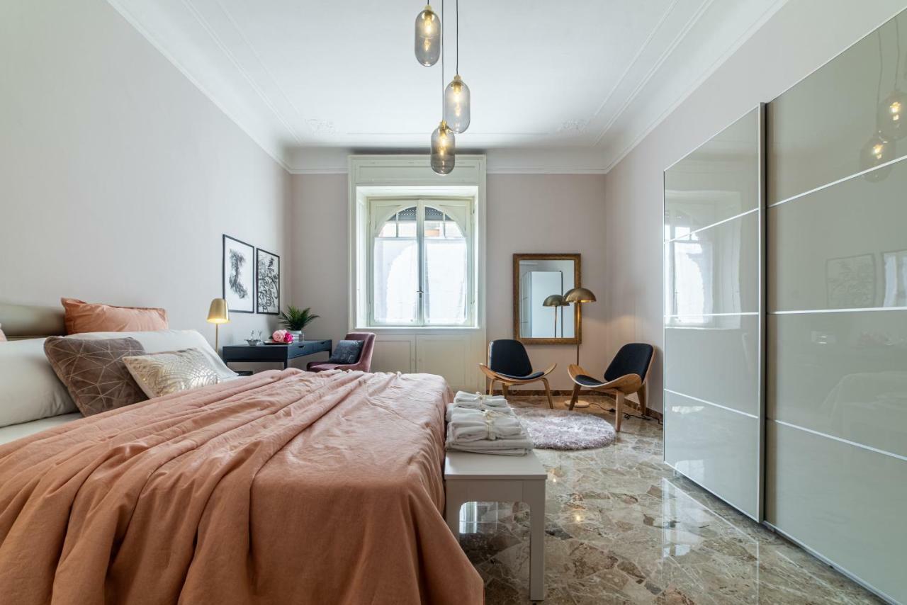 밀라노 Joivy Sophisticated 3-Bed Flat With Desk 아파트 외부 사진